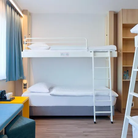 Hotel O3hotel Warschau