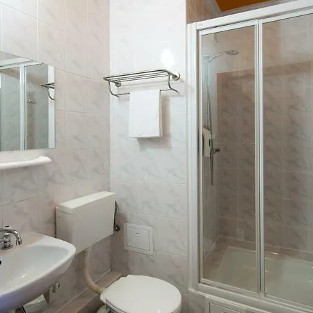 O3hotel Varsovie